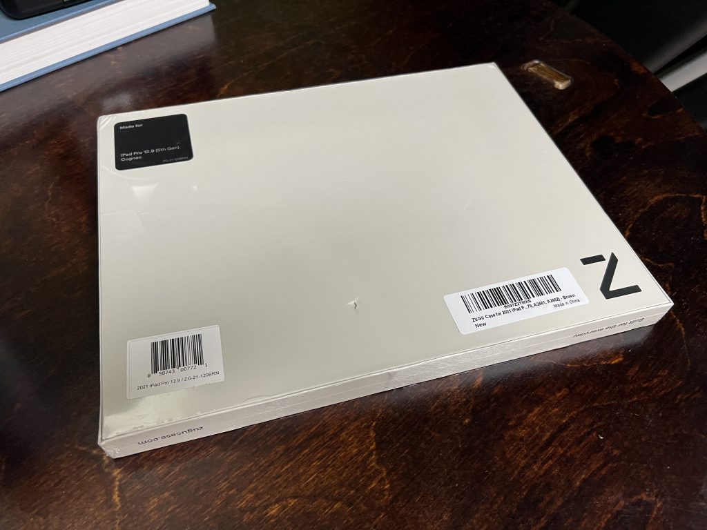 The back of the box features only the letter "Z" of the ZUGU logo.