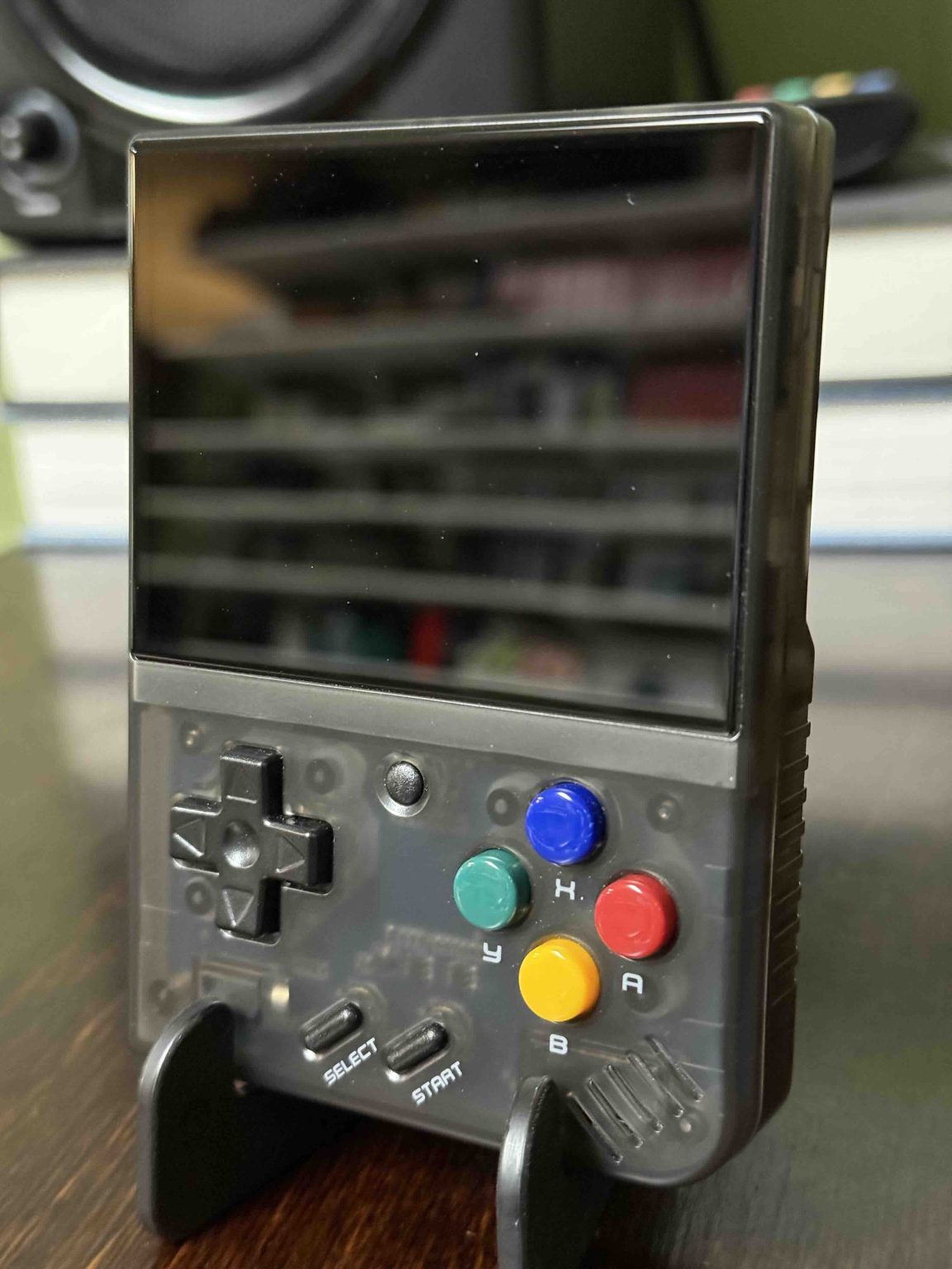 Pocket-Sized Powerhouse: My Hands-On Review of the Miyoo Mini Plus ...